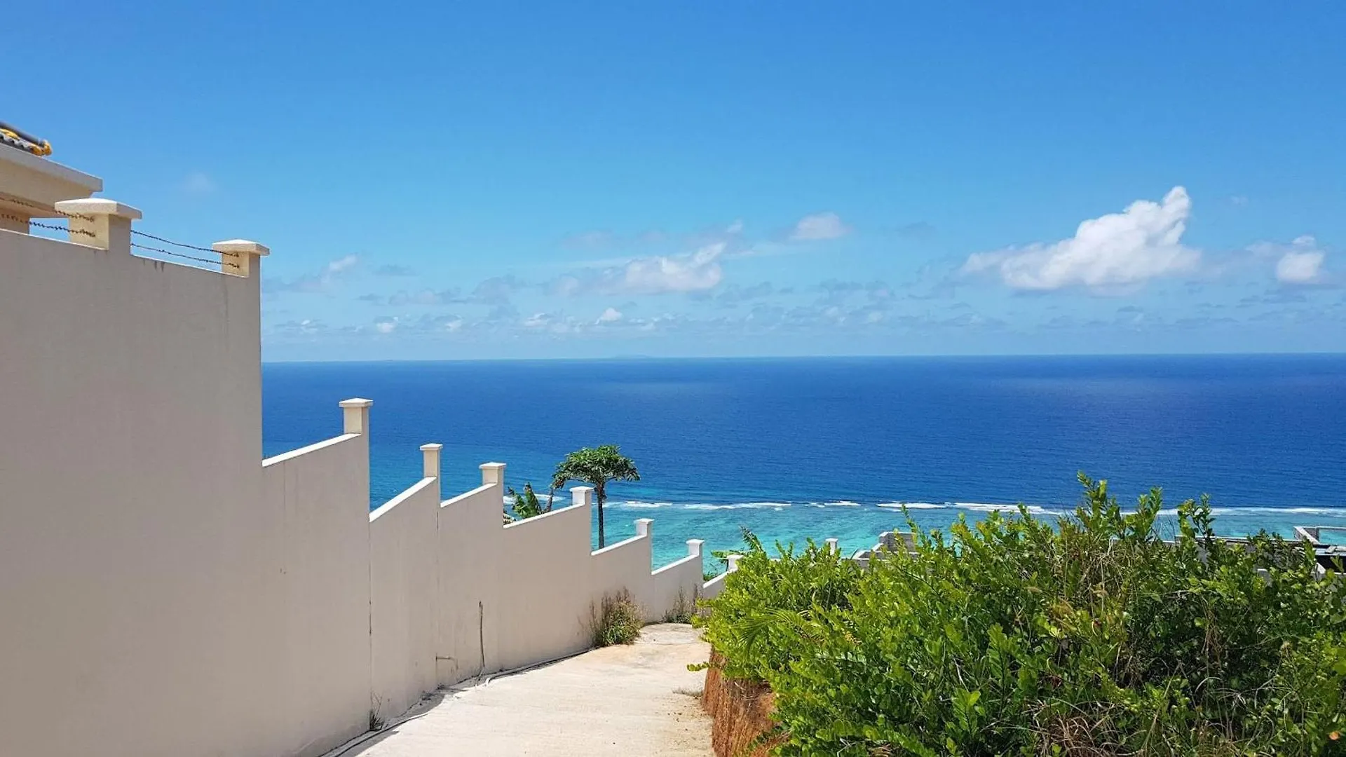 Hotel Amanda Villa - Best Value Mountain Top Inn Au Cap