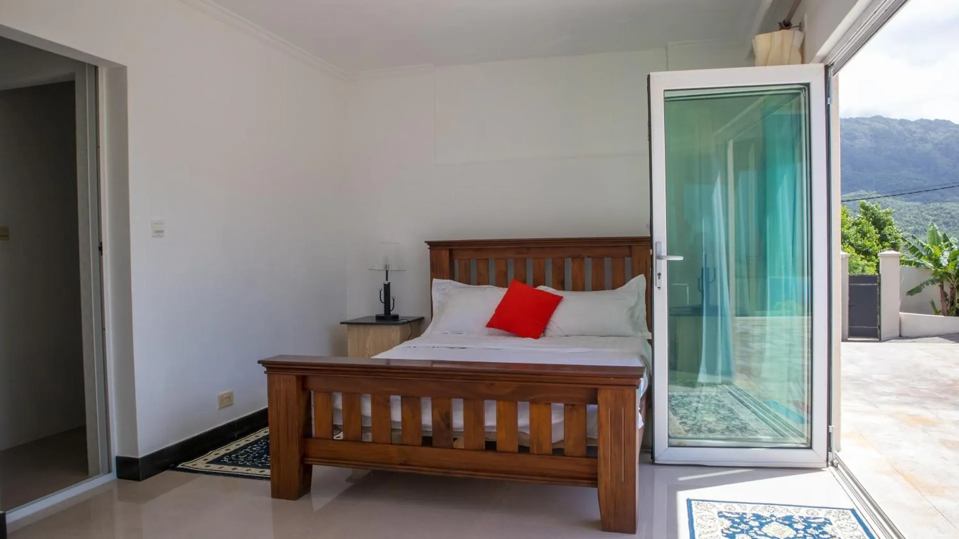 Hotel Amanda Villa - Best Value Mountain Top Inn Au Cap