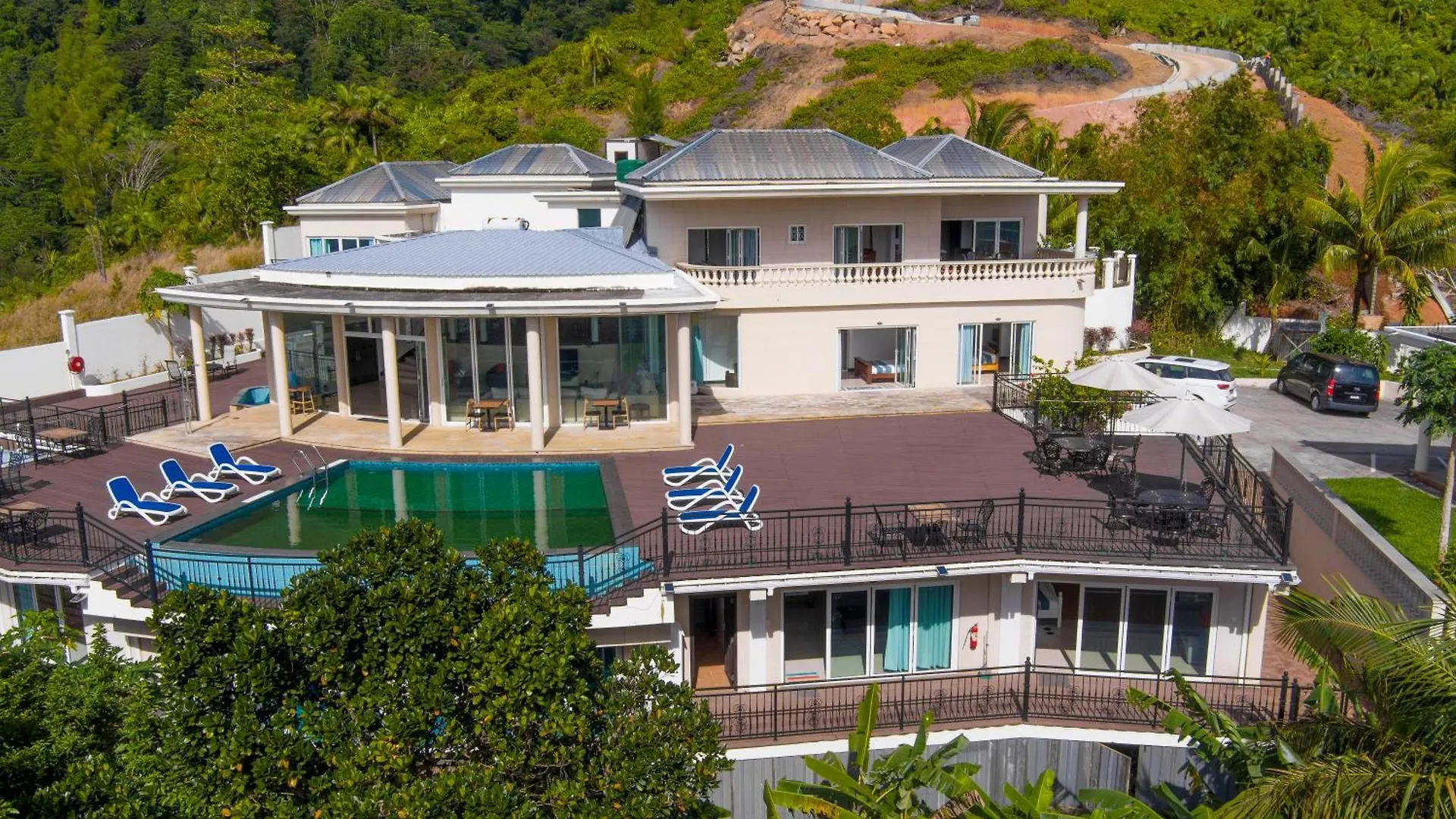 Amanda Villa - Best Value Mountain Top Inn Au Cap Hotel