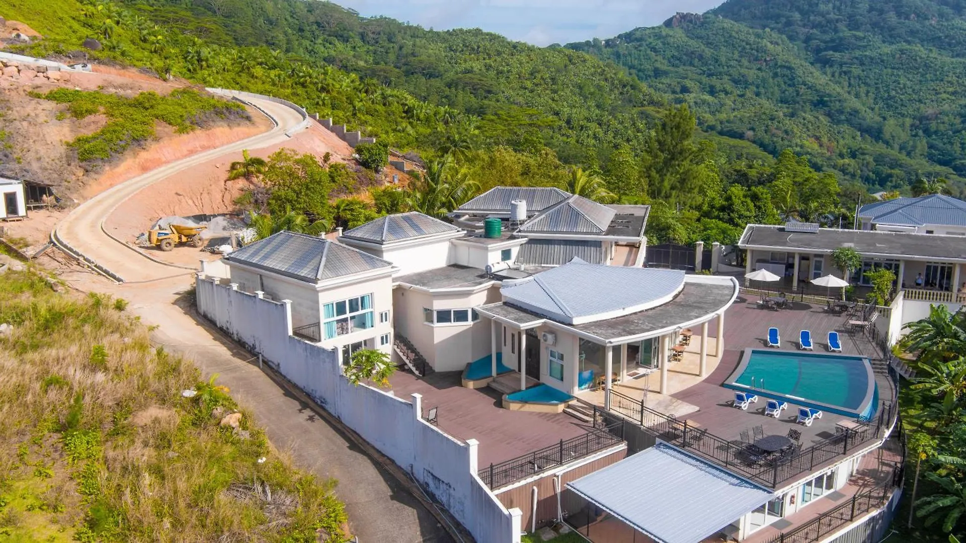 Amanda Villa - Best Value Mountain Top Inn Au Cap Hotel