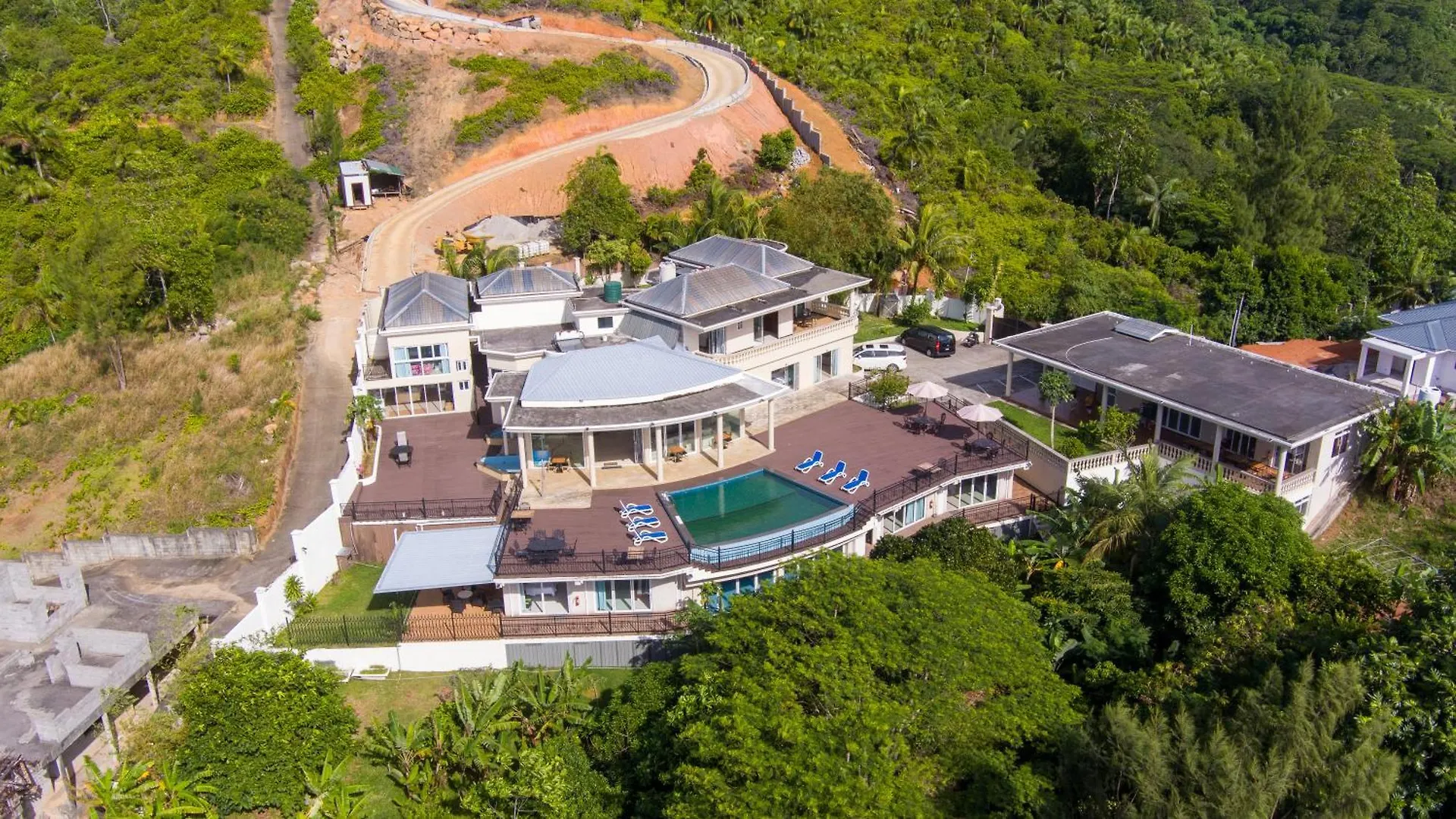 Hotel Amanda Villa - Best Value Mountain Top Inn Au Cap