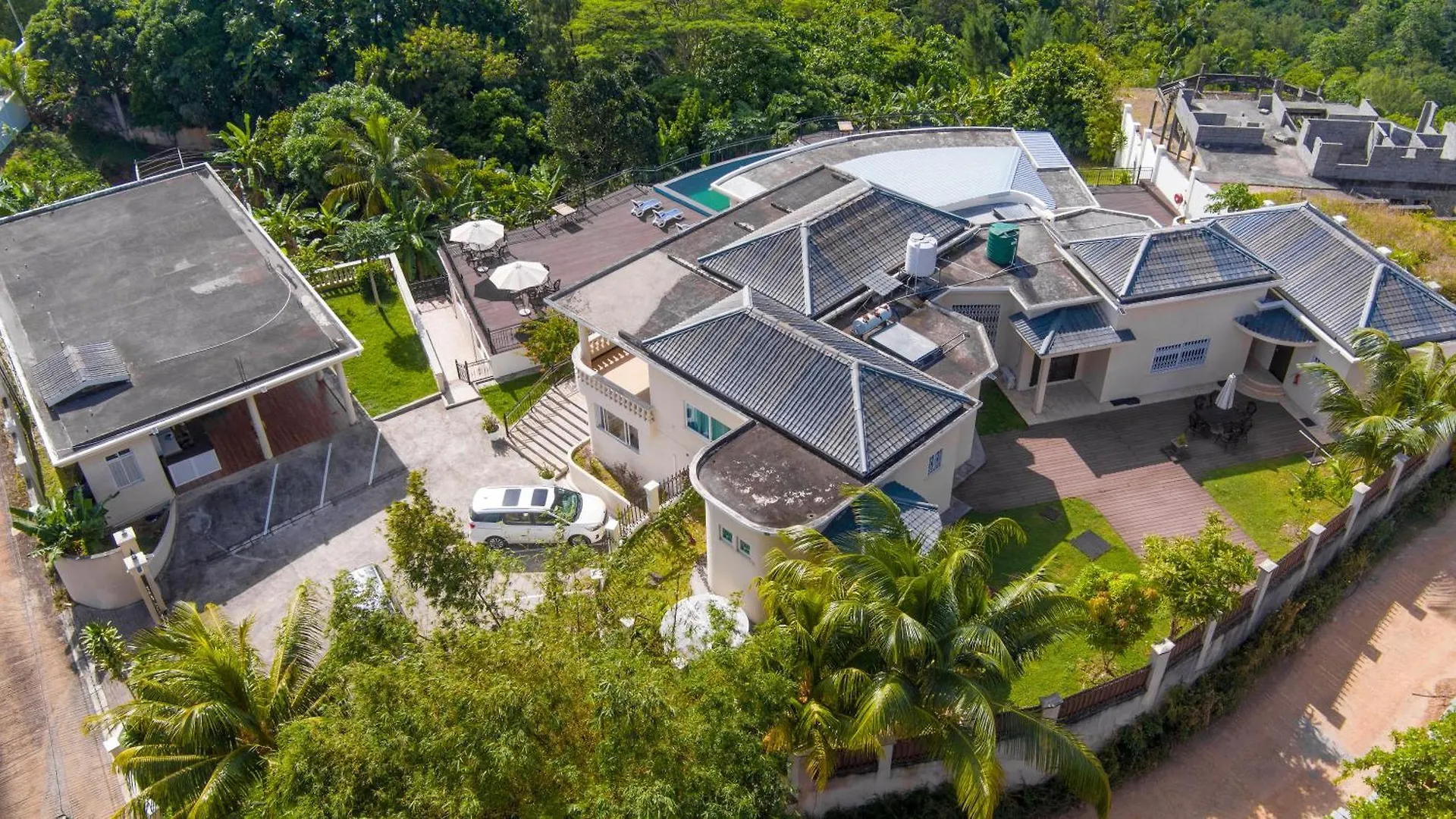 Hotel Amanda Villa - Best Value Mountain Top Inn Au Cap