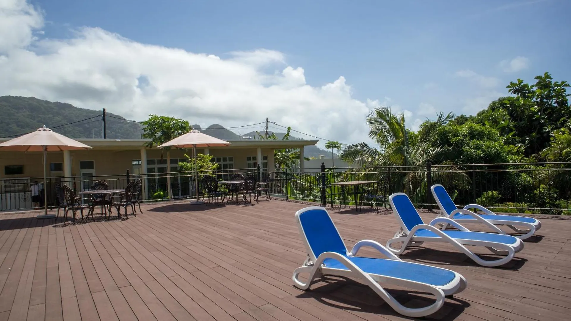 Amanda Villa - Best Value Mountain Top Inn Au Cap 0*,  Seychelles