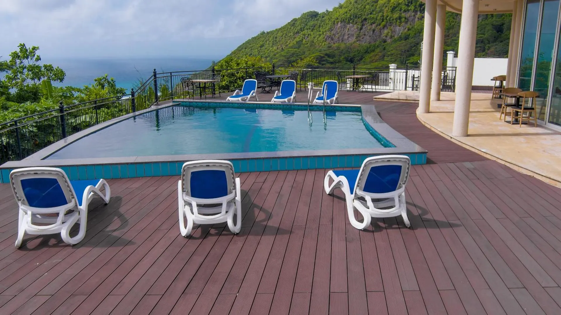 Amanda Villa - Best Value Mountain Top Inn Au Cap 0*,  Seychelles
