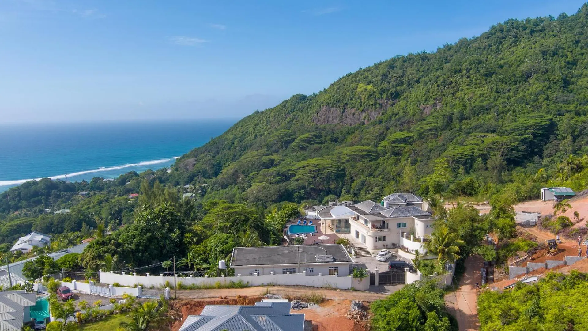 Amanda Villa - Best Value Mountain Top Inn Au Cap Hotel