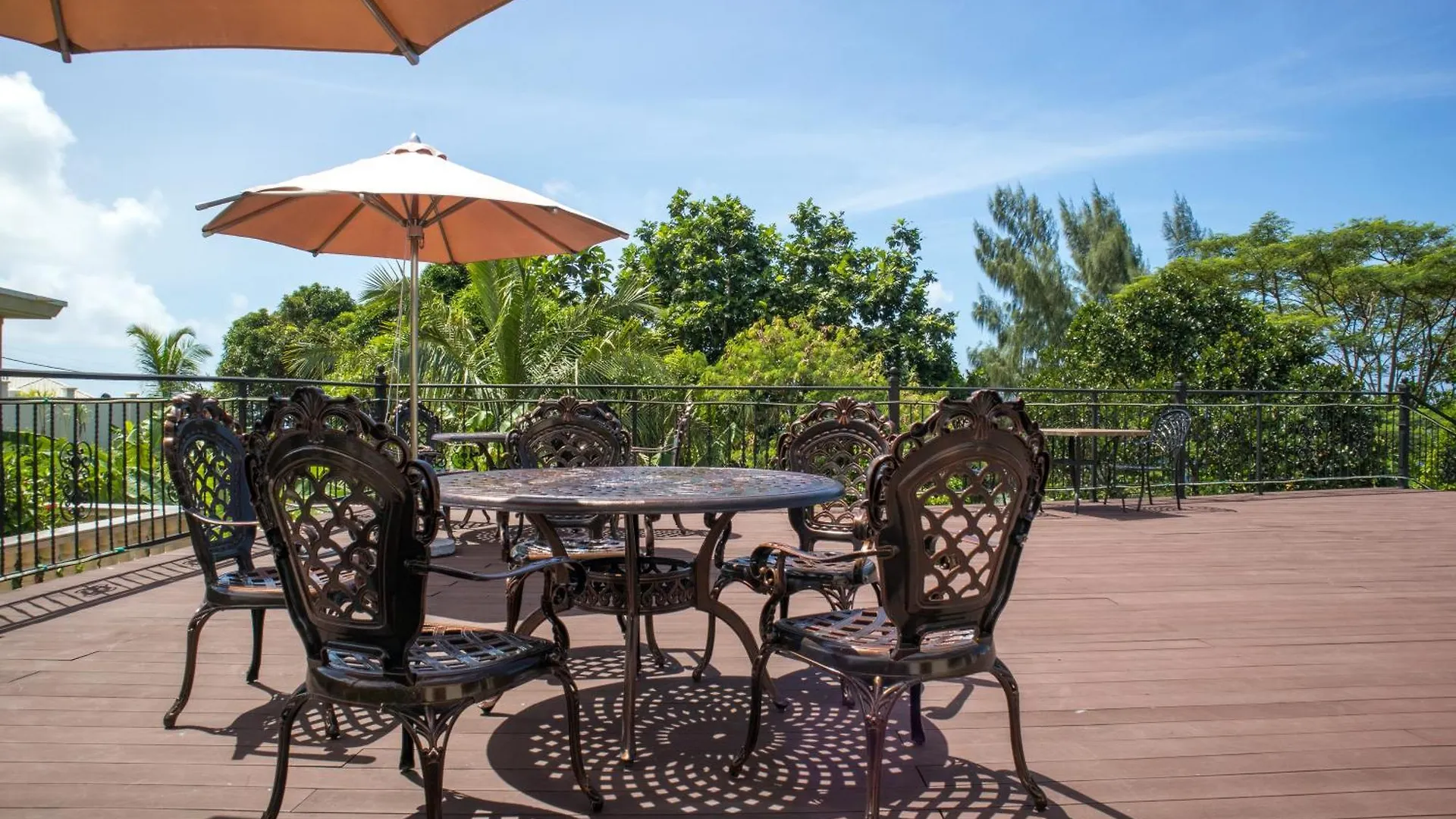 Amanda Villa - Best Value Mountain Top Inn Au Cap
