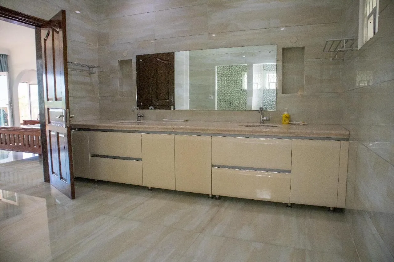 Otel Amanda Villa - Best Value Mountain Top Inn Au Cap Seyşel Adaları