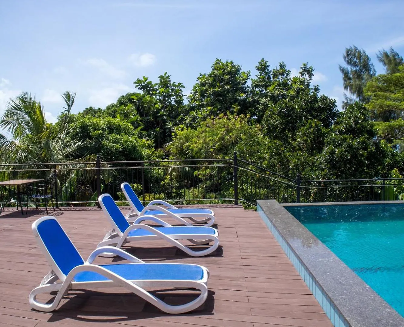 Amanda Villa - Best Value Mountain Top Inn Au Cap Hotel