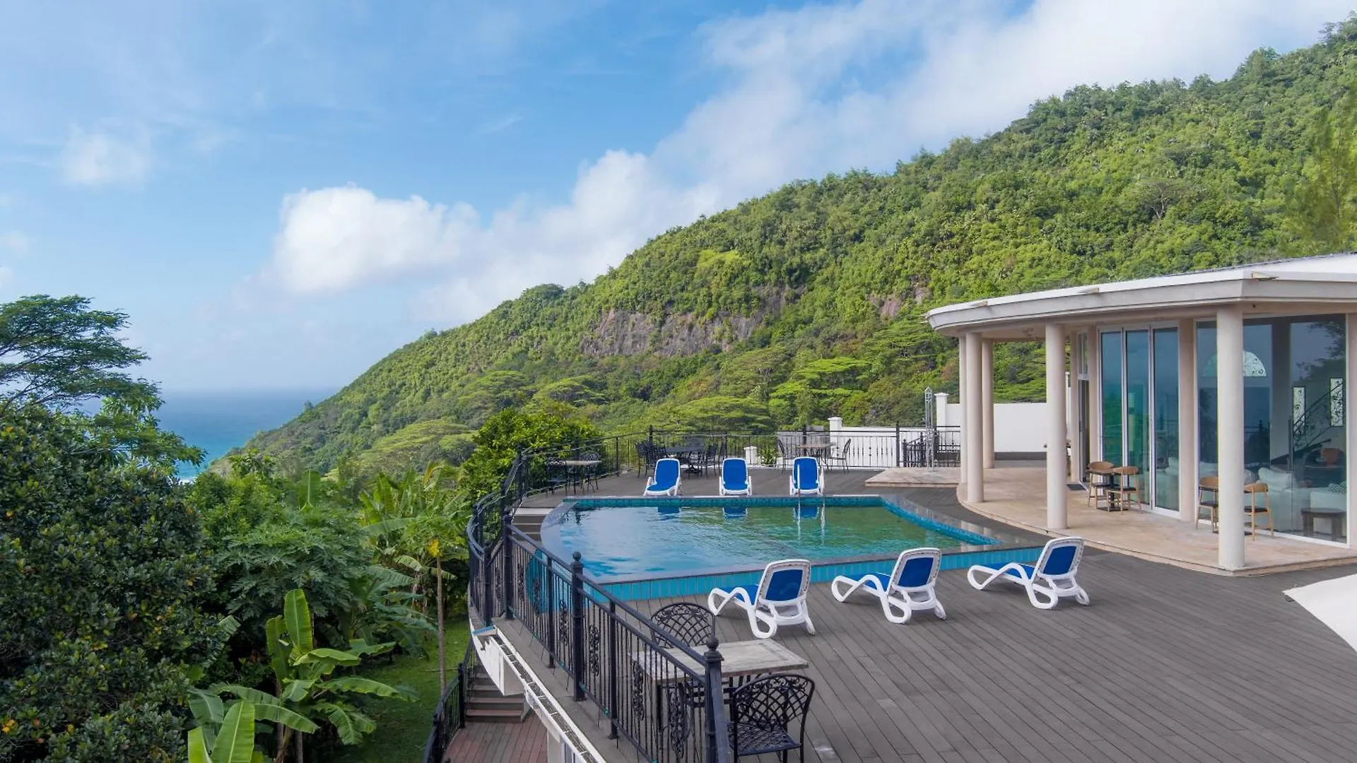 Amanda Villa - Best Value Mountain Top Inn Au Cap 0*,