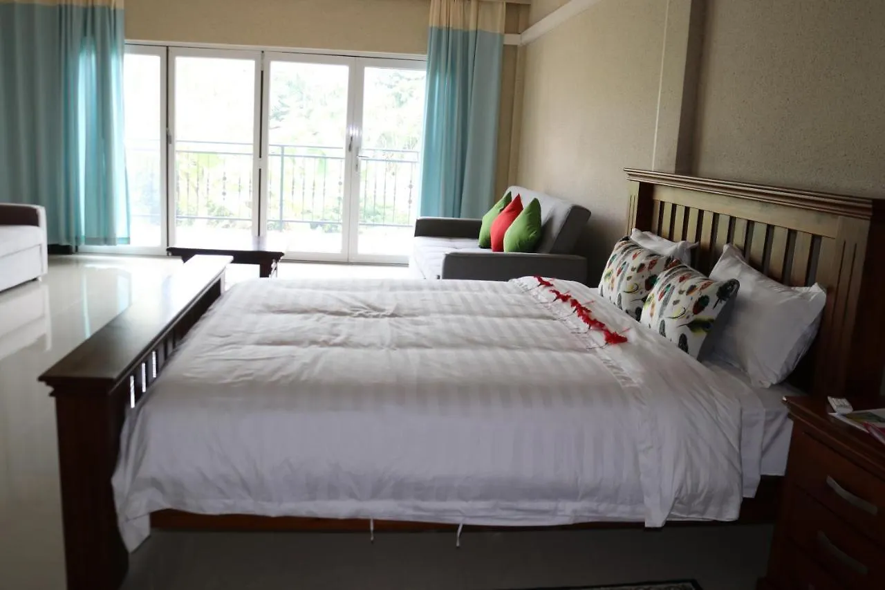 Amanda Villa - Best Value Mountain Top Inn Au Cap